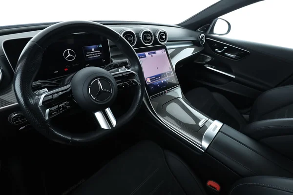 Mercedes-Benz C-Klasse (2024) — foto 4 van 18