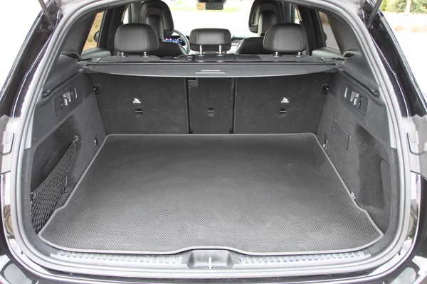 Mercedes-Benz GLC (2025) — foto 32 van 43