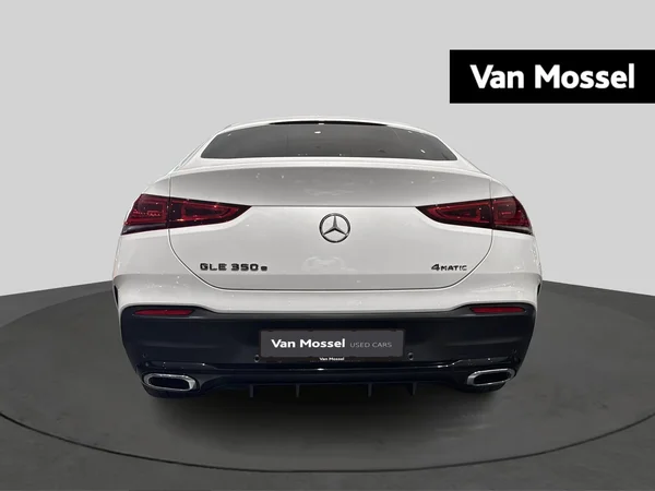 Mercedes-Benz GLE (2022) — foto 17 van 23