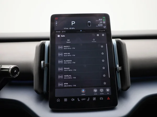 Volvo EX30 (2024) — foto 8 van 43