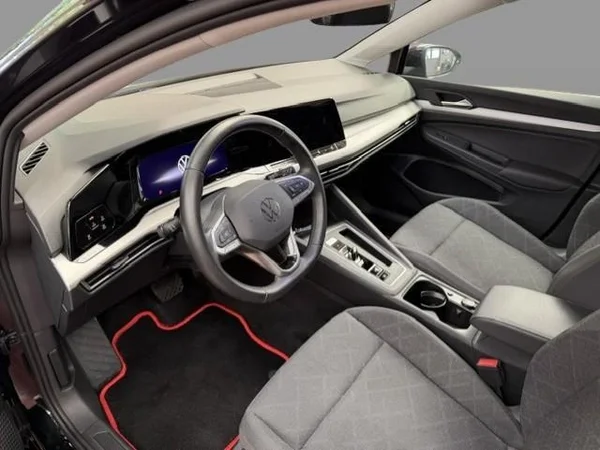 Volkswagen Golf (2024) — foto 16 van 17