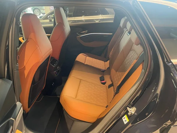 AUDI Q8 e-tron (2025) — foto 5 van 15