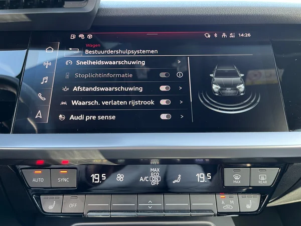 AUDI A3 Sportback (2024) — foto 23 van 23