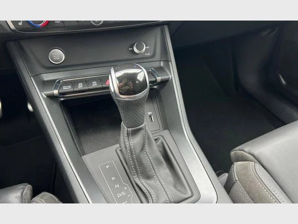 Audi Q3 Sportback (2020) — foto 13 van 29