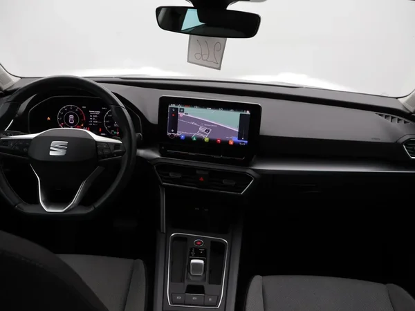 SEAT Leon (2024) — foto 3 van 25