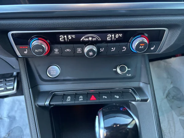 AUDI Q3 (2019) — foto 8 van 23