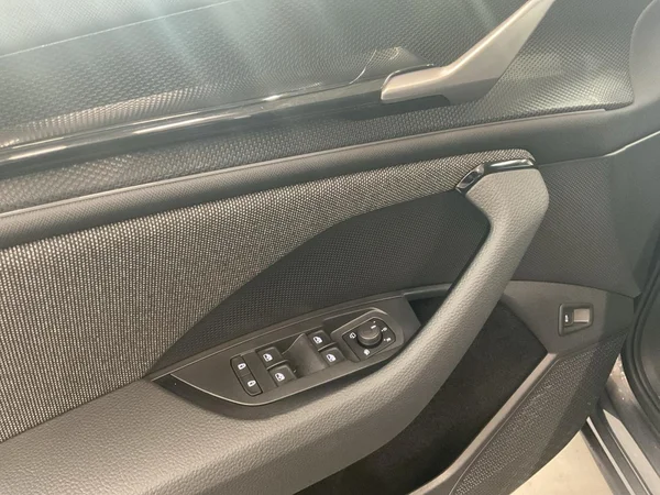 SKODA Kodiaq (2025) — foto 7 van 24