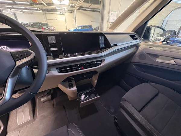 VOLKSWAGEN Multivan T7 Long Dsl (2025) — foto 4 van 24