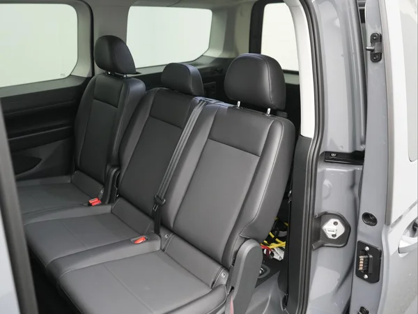 VOLKSWAGEN Caddy Maxi eHybrid (PHEV) (2026) — foto 4 van 25