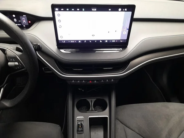 SKODA Enyaq Coupé (2025) — foto 6 van 24