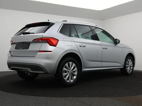 SKODA Kamiq (2022) — foto 12 van 23