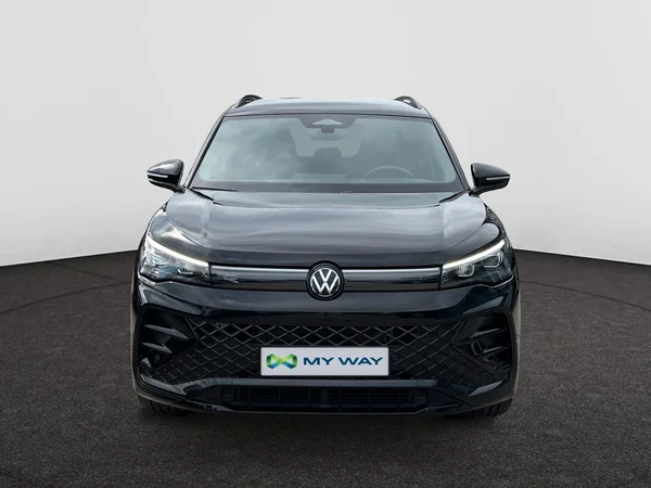 VOLKSWAGEN Tiguan (2025) — foto 11 van 22