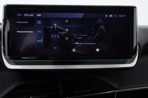 Peugeot E-208 (2025) — foto 19 van 64