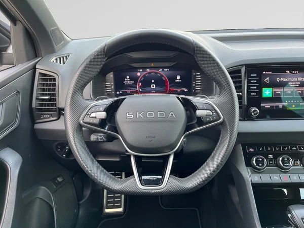 SKODA Karoq (2025) — foto 10 van 23