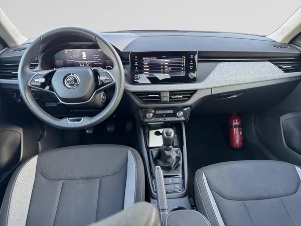 SKODA Kamiq (2024) — foto 10 van 15
