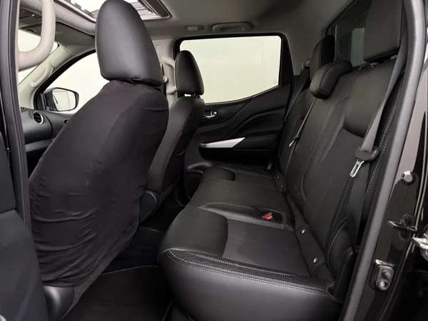 NISSAN Navara (2021) — foto 5 van 29