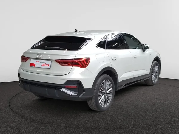 AUDI Q3 Sportback PHEV (2022) — foto 20 van 23
