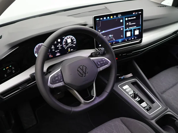 VOLKSWAGEN Golf VIII (2026) — foto 7 van 25