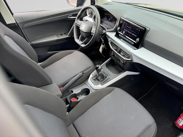 SEAT Arona (2024) — foto 3 van 4