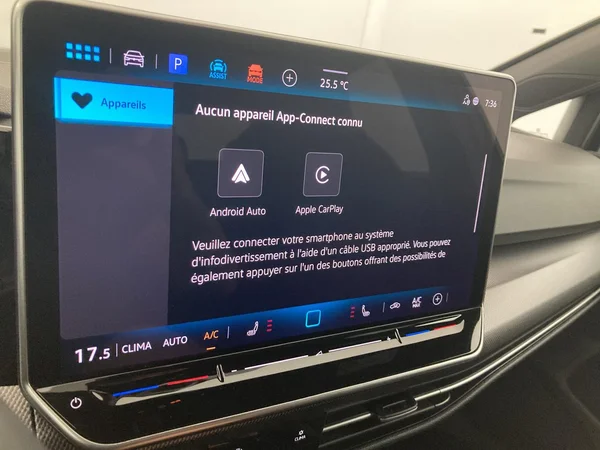 VOLKSWAGEN Golf VIII (2025) — foto 11 van 36