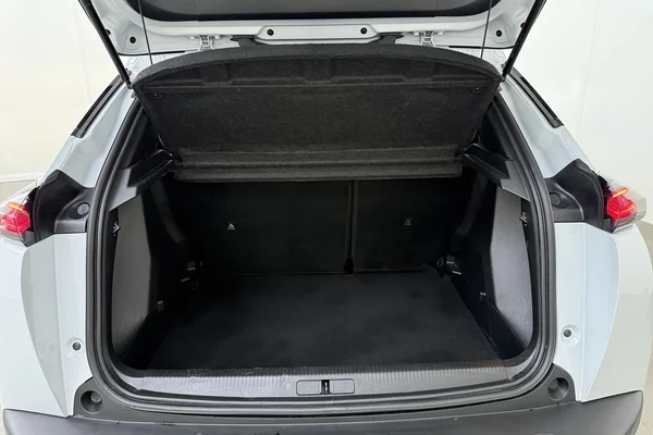 Peugeot 2008 (2025) — foto 15 van 19