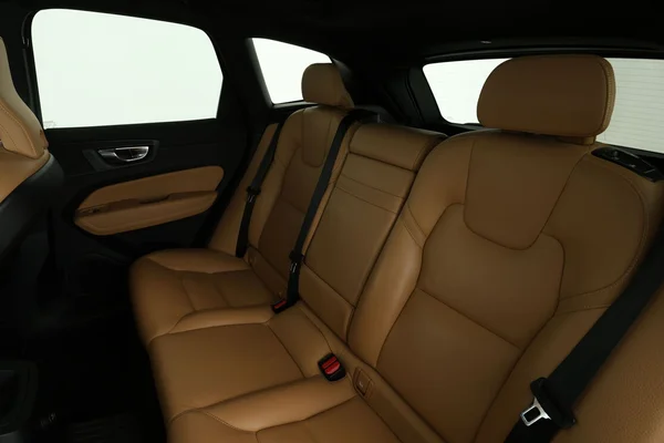 Volvo XC60 (2019) — foto 5 van 16