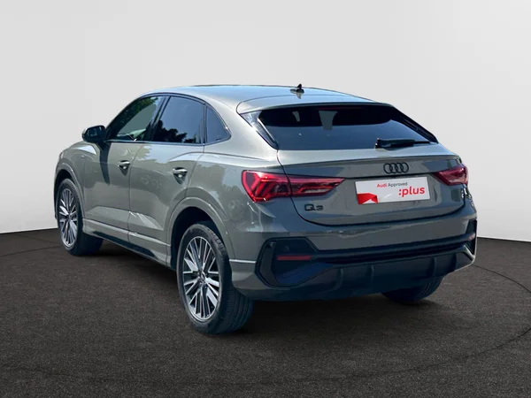 AUDI Q3 Sportback (2023) — foto 10 van 17