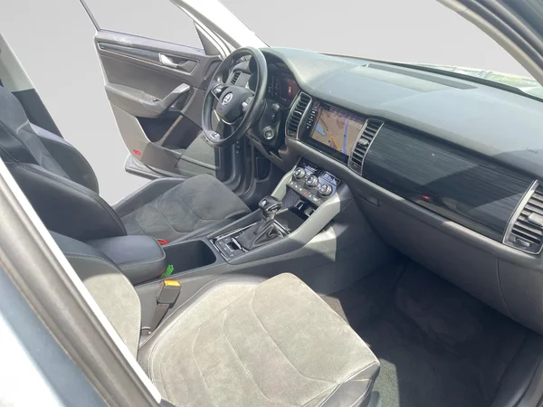 SKODA Kodiaq (2021) — foto 7 van 21