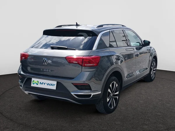 VOLKSWAGEN T-Roc (2021) — foto 11 van 18