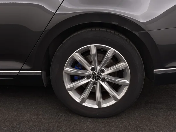VOLKSWAGEN Passat Variant (2022) — foto 7 van 32