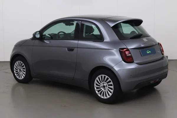 Fiat E-500 (2024) — foto 16 van 22