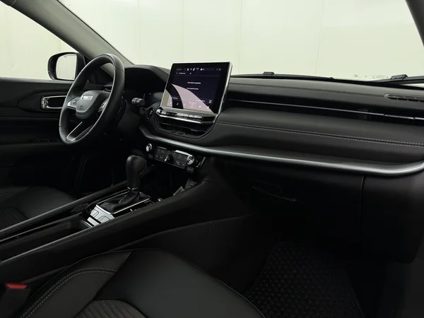JEEP Compass (2024) — foto 3 van 29