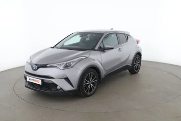 Toyota C-HR 45e7b3d8-6263-4f01-8f13-5f2d7224ffb4