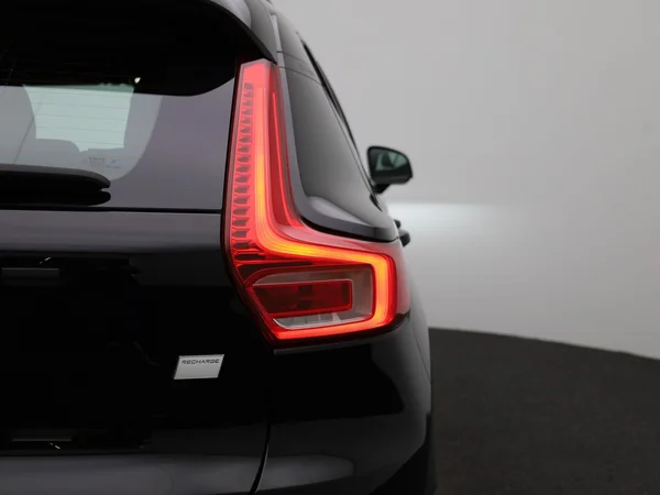 Volvo XC40 (2023) — foto 30 van 41