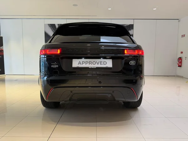 Land Rover Range Rover Velar (2021) — foto 25 van 28
