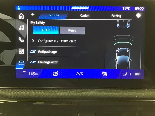 Renault Clio VI (2026) — foto 13 van 30