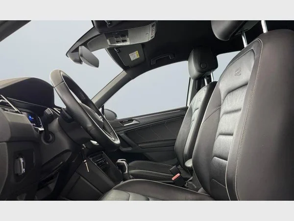Volkswagen Tiguan (2021) — foto 15 van 15