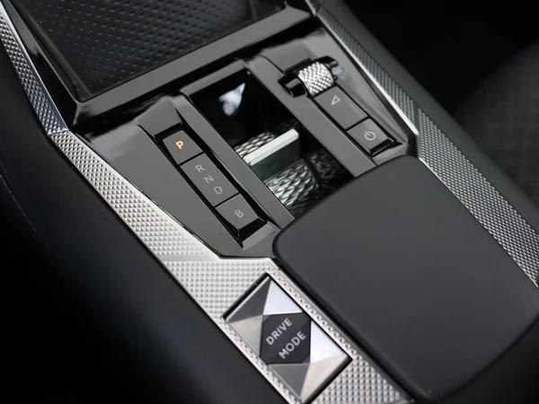 DS AUTOMOBILES DS 4 (2023) — foto 4 van 28