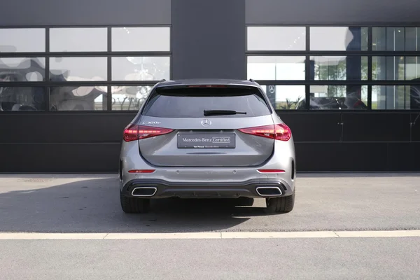 Mercedes-Benz C-Klasse (2024) — foto 31 van 34