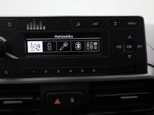 Opel Combo Life (2022) — foto 9 van 35