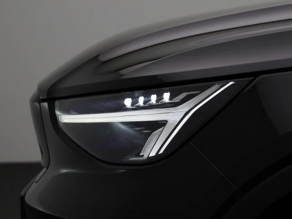 Volvo XC40 (2023) — foto 7 van 45