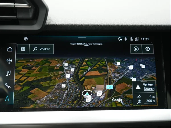 AUDI A3 Sportback PHEV (2024) — foto 18 van 30