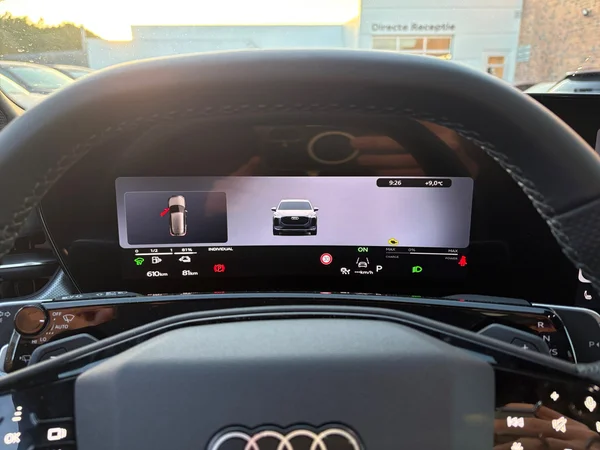 AUDI Q3 SUV e-hybrid (PHEV) (2025) — foto 4 van 22