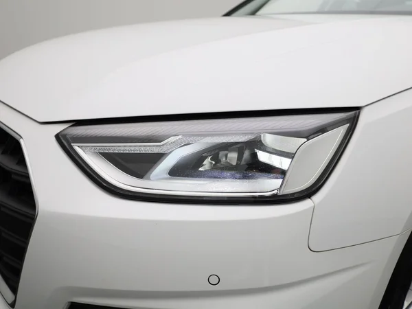 Audi A4 (2024) — foto 7 van 46