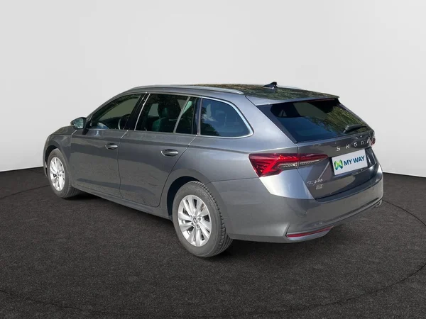 SKODA Octavia Combi (2024) — foto 19 van 22