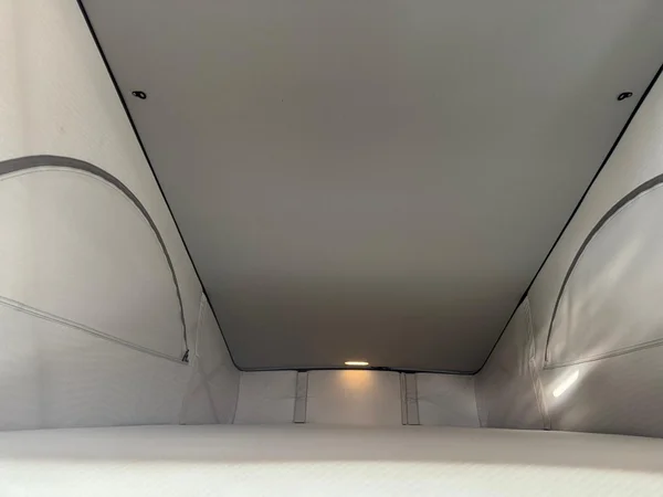 VOLKSWAGEN T6 California (2023) — foto 15 van 24