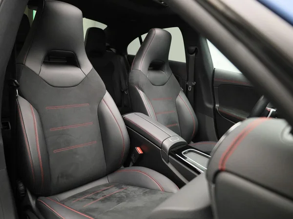 Mercedes-Benz CLA (2024) — foto 47 van 57