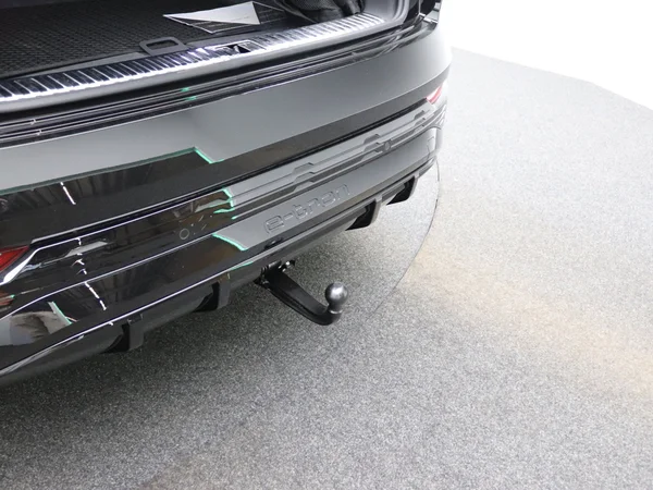 AUDI Q8 e-tron (2024) — foto 25 van 32