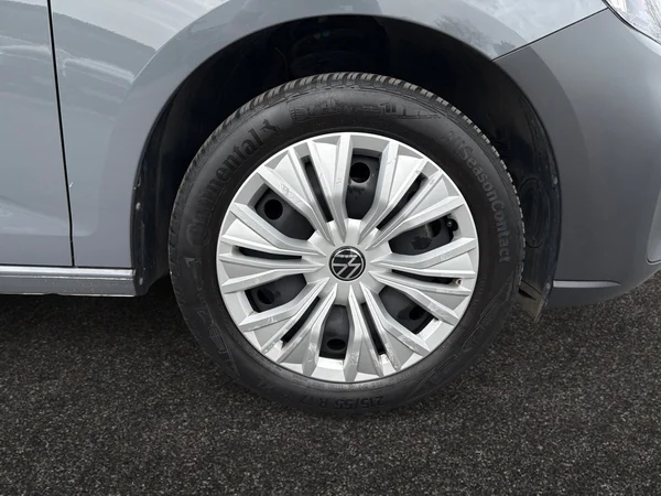 VOLKSWAGEN Caddy Maxi (2024) — foto 19 van 20