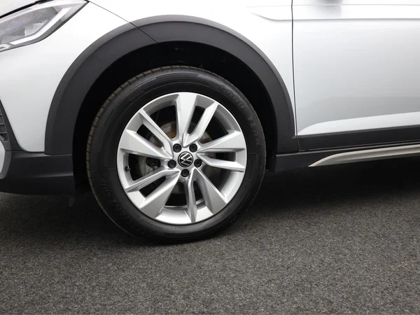 VOLKSWAGEN Taigo (2025) — foto 3 van 18